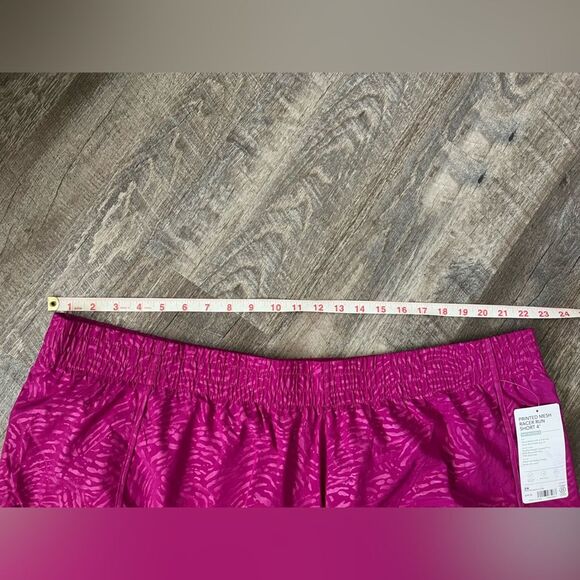 Athleta Printed Mesh Racer Run Mid Rise 4 Short- Size 3X - Picture 7 of 7